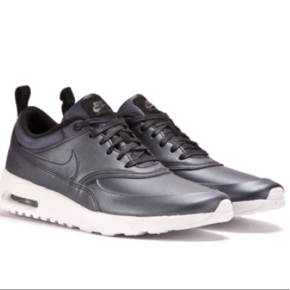 Nike Air Max Thea’s